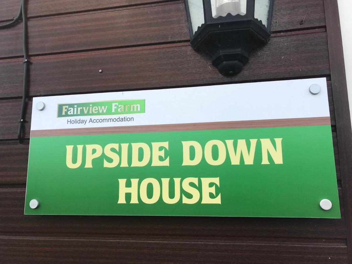 Upside Down House - Sleeps Up To 6 Guests - Great For Family And Friends Gatherings,Corporate Events ,Near Sherwood Forest At Fairview Farm In Nottingham Set In 88 Acres 外观 照片